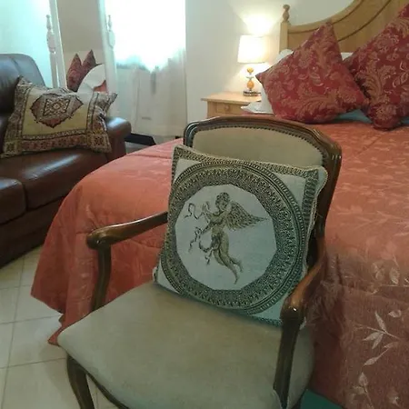 Lucrezia فيرناتْسا