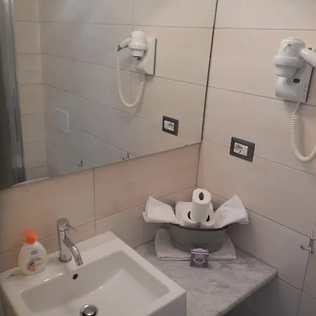 Lucrezia بيت ضيافة *